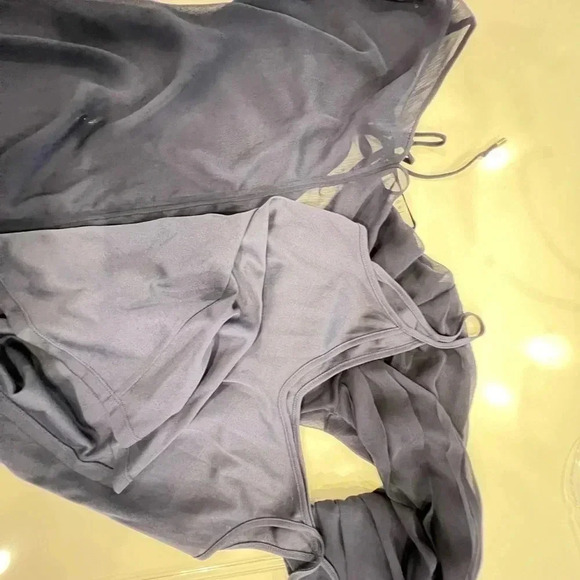 Sioni Navy Blue Two Piece Blouse Sheer Cami - Picture 8 of 10